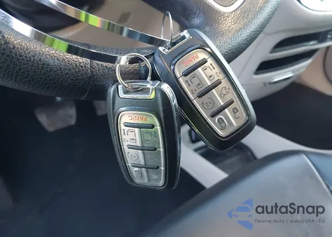 2020 Chrysler Voyager Lxi из США, поврежденный, VIN 2C4RC1DG0LR262011